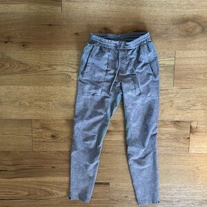 lululemon license to train jogger pant in gravel dust gray asphalt